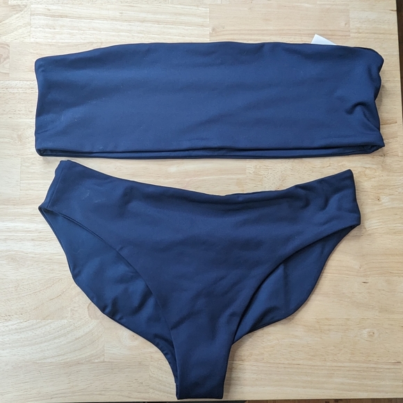 Londre Swimwear Navy Bandeau Top and High Leg Scrunch Bottom Bikini Set - Picture 5 of 8